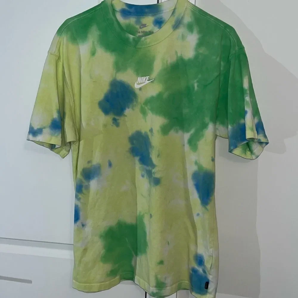 Nike Mens Loose Fit Travis Scott Center Swoosh Tie Dye Heavyweight Tee T-Shirt S